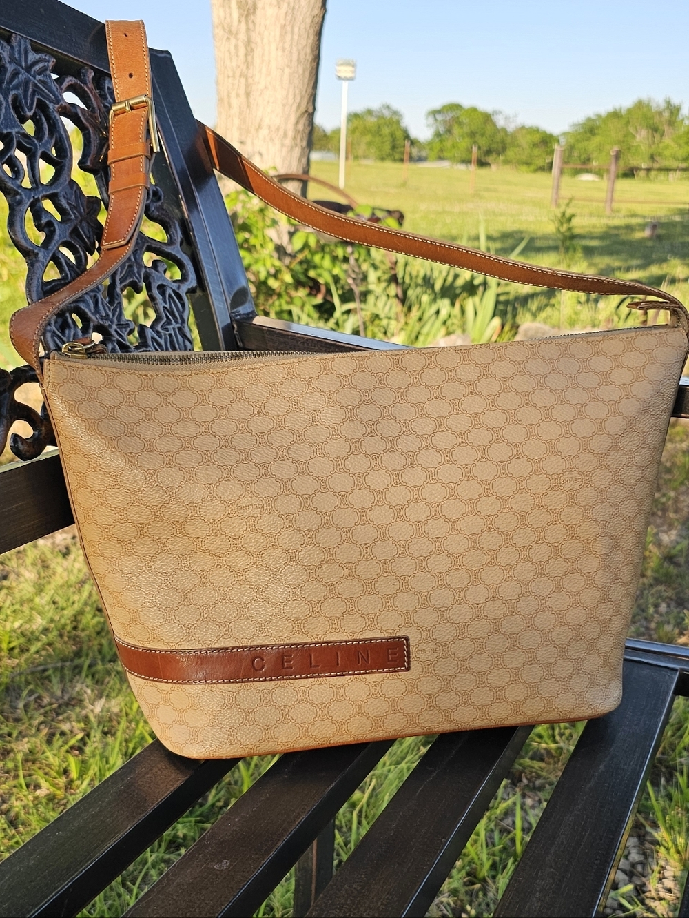 Celine Tan Monogram Shoulder Bag Vintage Bag In Beautiful Condition - Picture 2 of 15